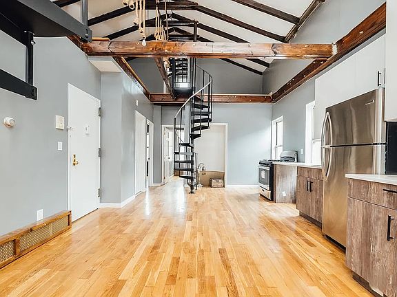 3rd image of 835 Willoughby Ave #3