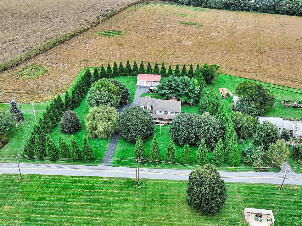 1st image of 1420 Old Rohrerstown Rd