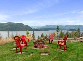 5208 Celista Pl, Columbia Shuswap, BC V0E 1M6