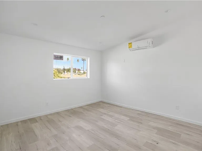 20536 Enadia Way — Photo 10