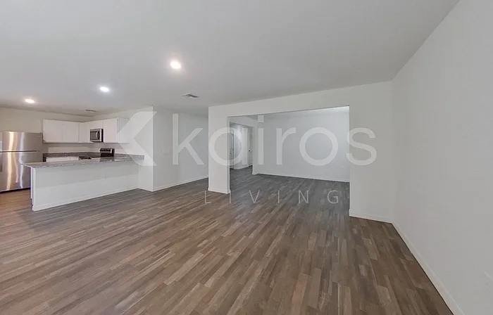 3417 74th St W — Photo 5