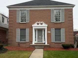 889 Neff Rd #2, Grosse Pointe, MI 48230