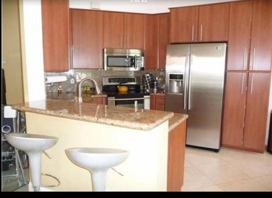 1st image of 465 Somerset Way