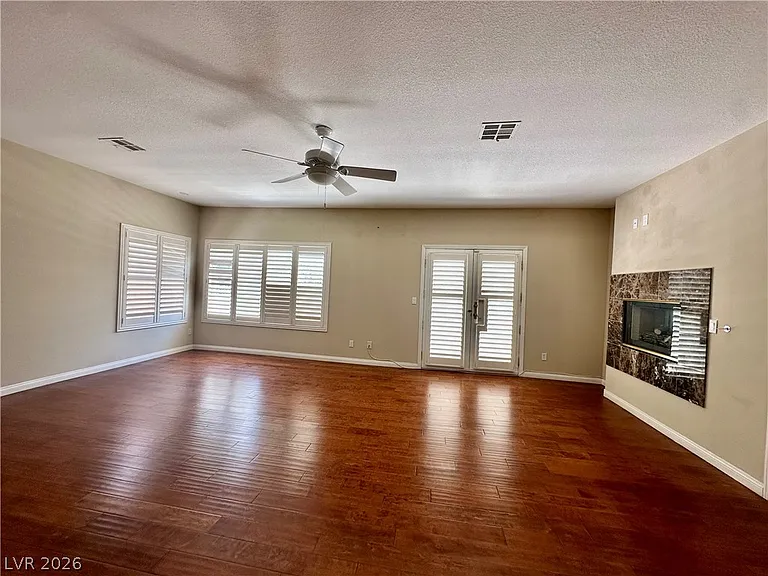 8645 Robinson Ridge Dr — Photo 17