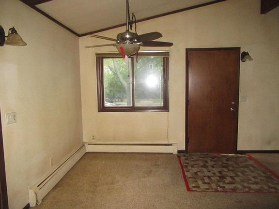4th image of 642 11th Ave N
