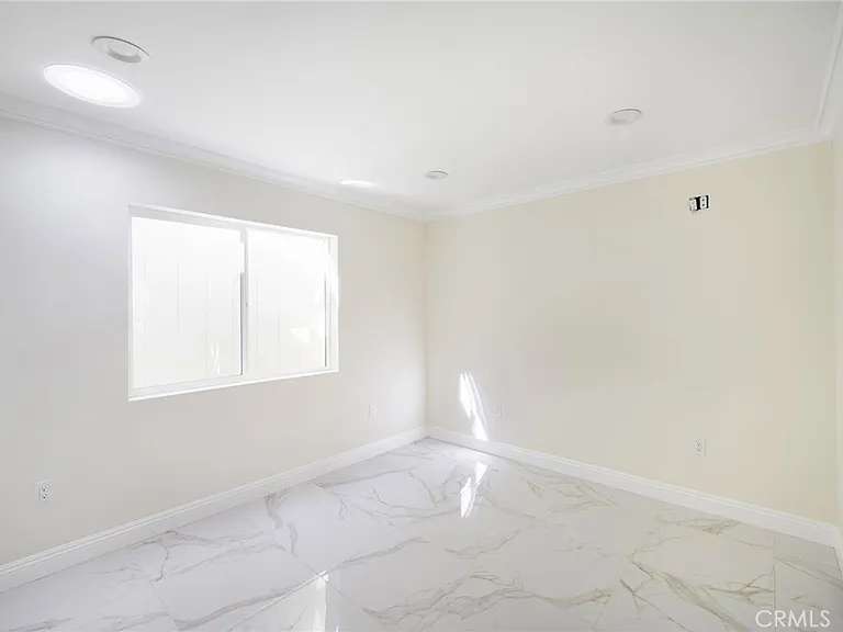 592 South St #A — Photo 17