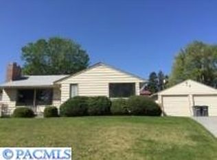 1912 S Ione St, Kennewick, WA 99337