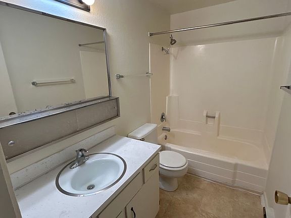 5th image of 1330 Florida Rd #6