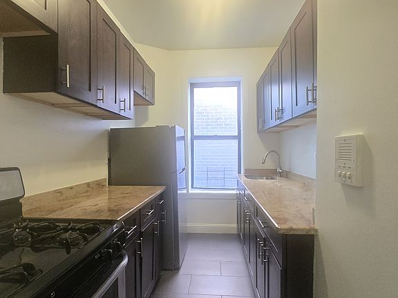 3rd image of 1469 5th Ave APT 25
