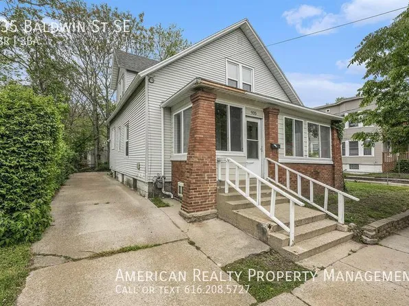 935 Baldwin St SE, Grand Rapids, MI 49506