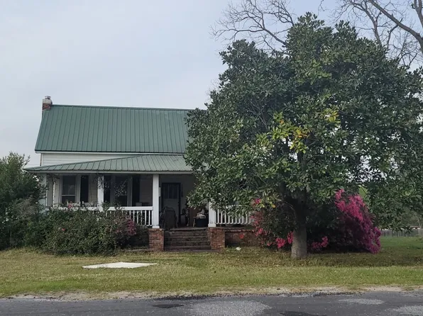 154 Broad St, Sale City, GA 31784