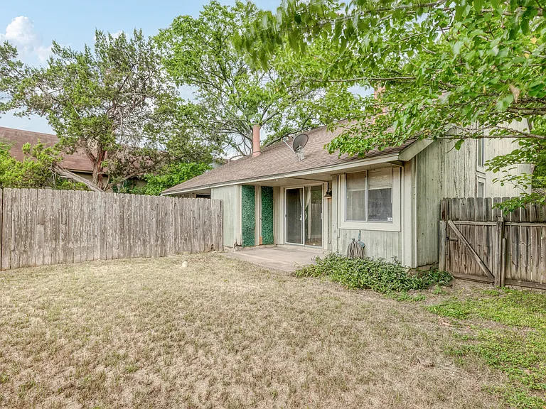 1601A Summer Creek Ct — Photo 29