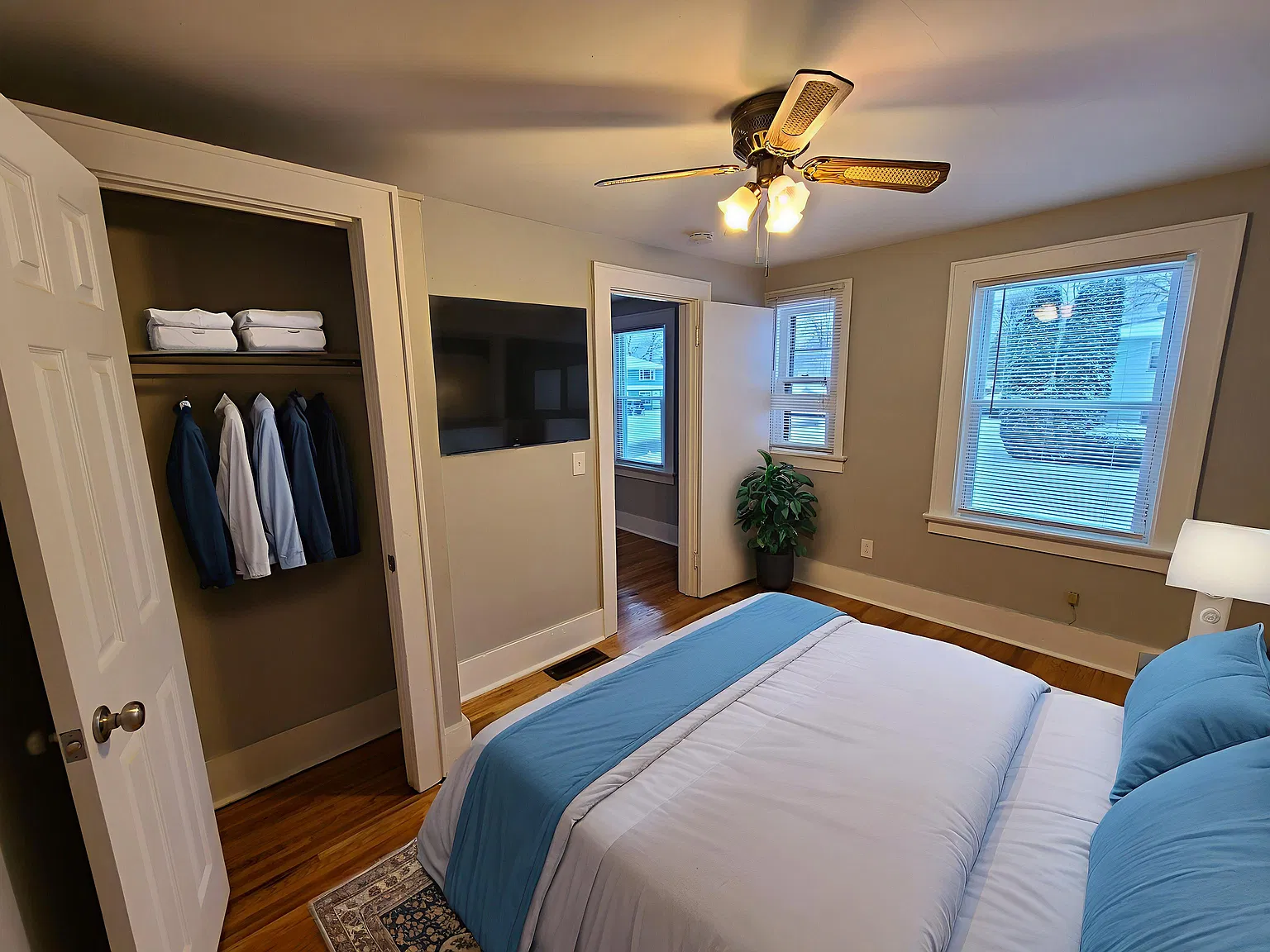 757 Washington Ave — Photo 4