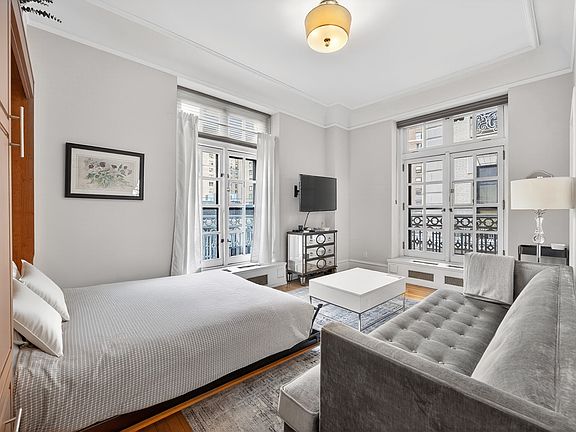 3rd image of 2109 Broadway APT 6135