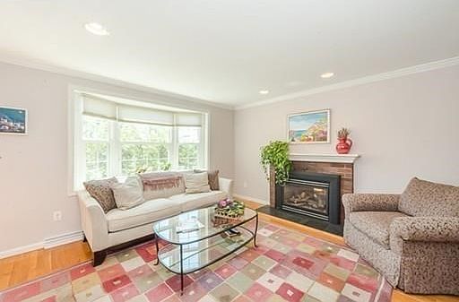 5th image of 15 Rockaway Ln