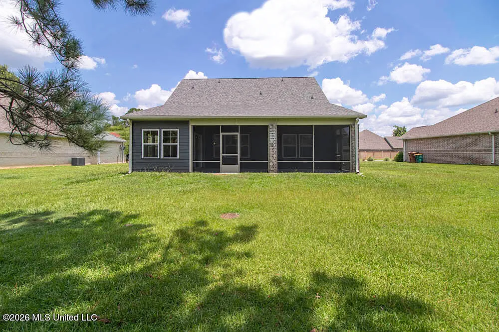 3 bed, 2.5 bath, 2004 sqft, $2,500 — Photo 4