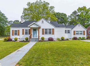 121 Wedgewood Dr, Greenville, SC 29609