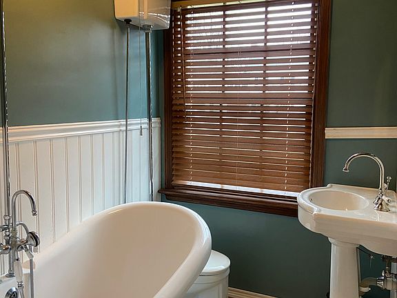 1st floor full bath