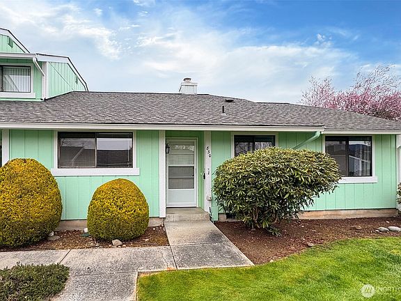 2nd image of 830 N Canterbury Court