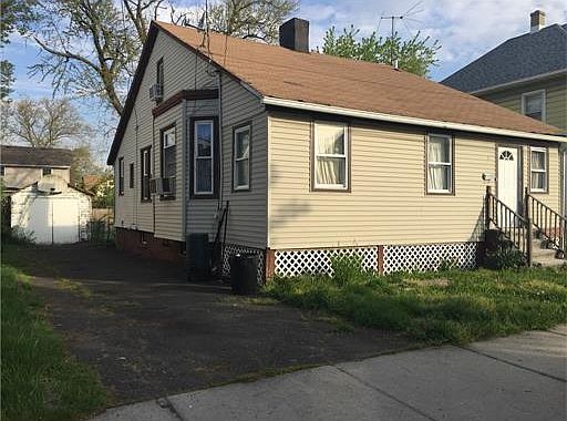 2nd image of 141 Pershing Ave