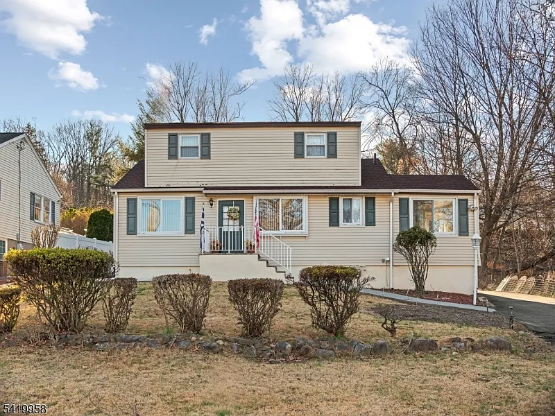 544 Goffle Hill Rd photo 1