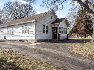 1011 Shawnee Rd, Kansas City, KS 66103