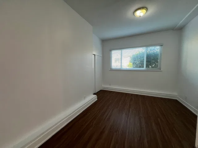 2 bed, 750 sqft, $4,750 — Photo 3