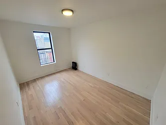 Rented by Bruma Realty LLC