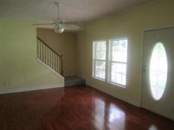 5th image of 118 Westminster Dr