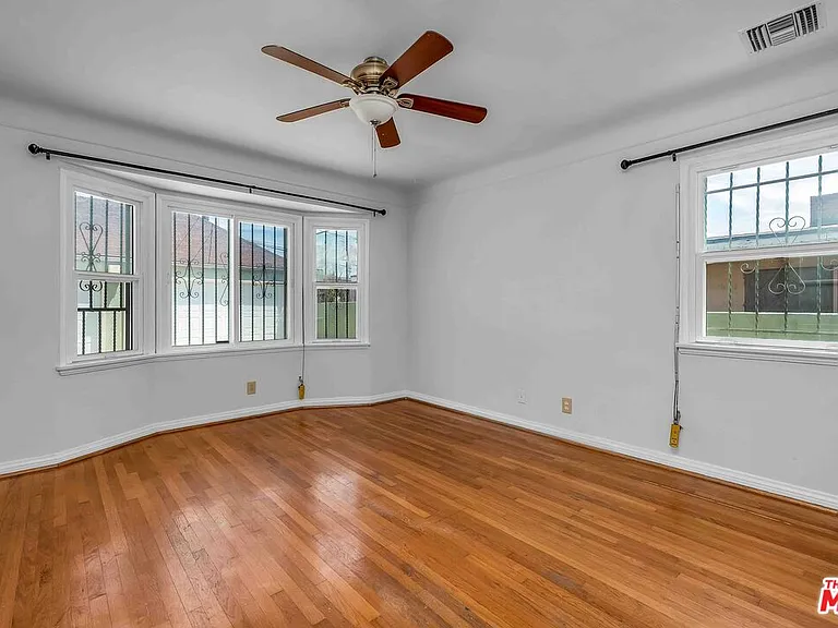 3439 W 84th Pl — Photo 17