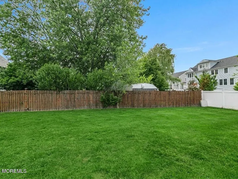 3 Monmouth Pl — Photo 34