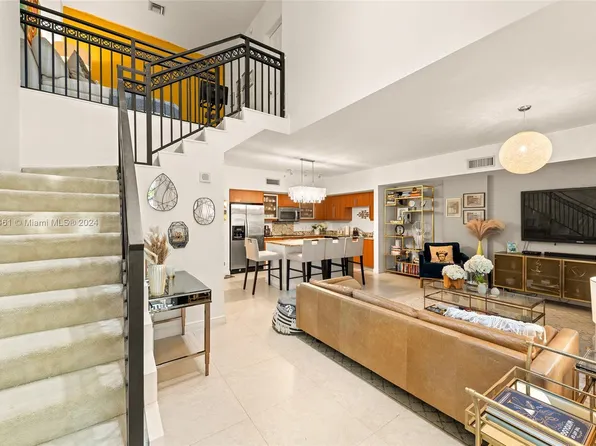 888 S Douglas Rd APT 103, Coral Gables, FL 33134