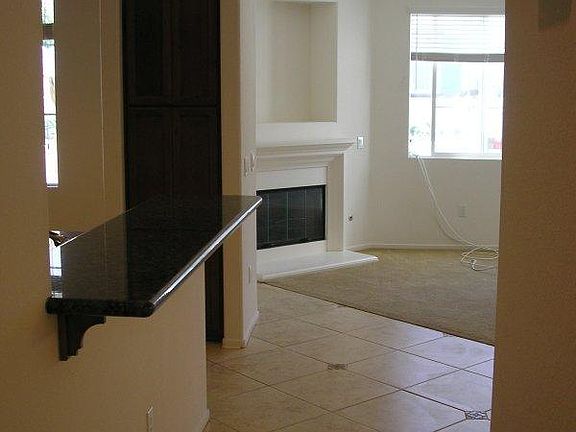 4th image of 315 Dolphin Ln