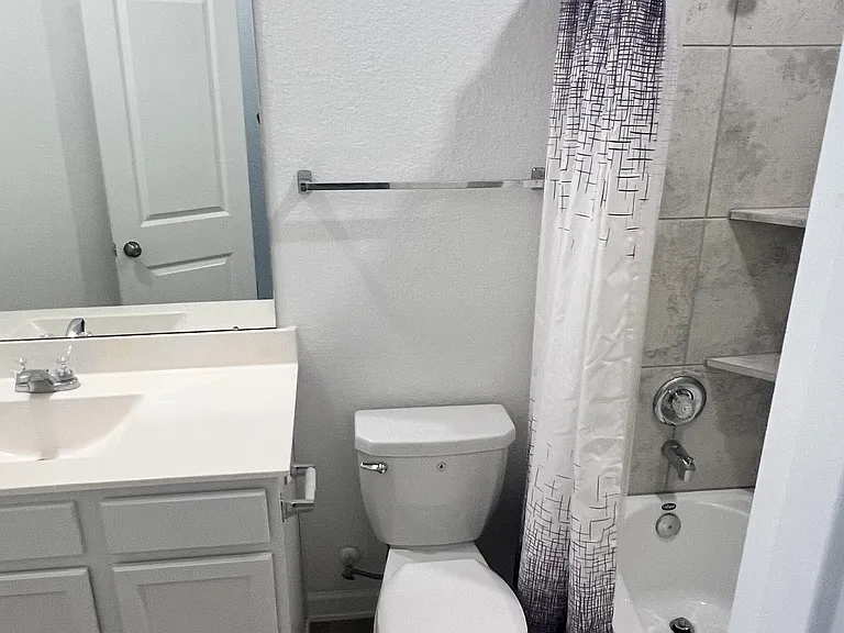 3302 Driftwood Meadow Ln — Photo 12