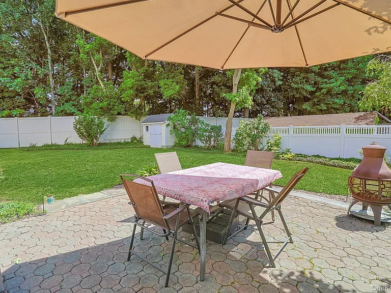 1 Grover Ave — Photo 25