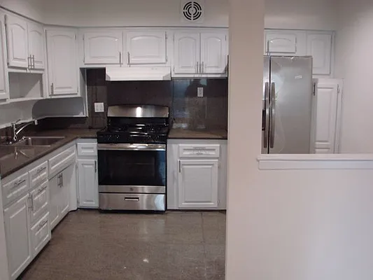 Rented by ABCO Commercial Properties, LLC | media 24