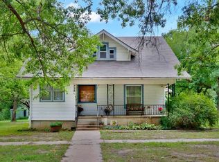 728 Chestnut St, Halstead, KS 67056