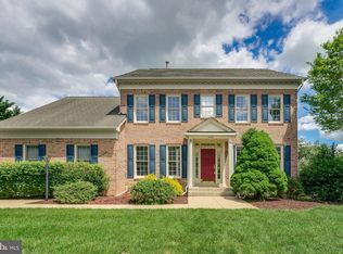 10605 Cloverbrooke Dr, Rockville, MD 20854