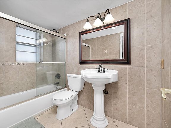 4th image of 7620 Carlyle Ave APT 204