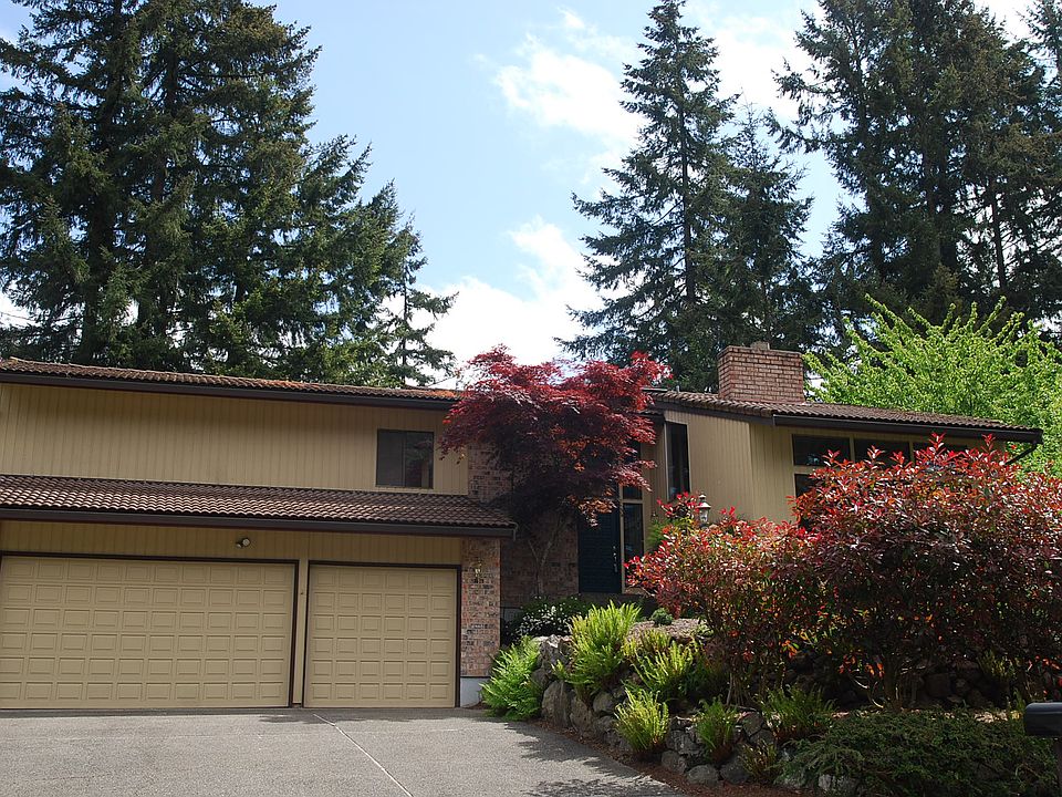 1st image of 3725 72nd Ave Ct W