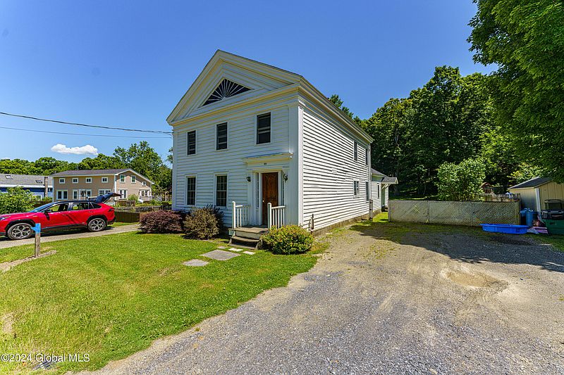 3rd image of 88 Eddy Street