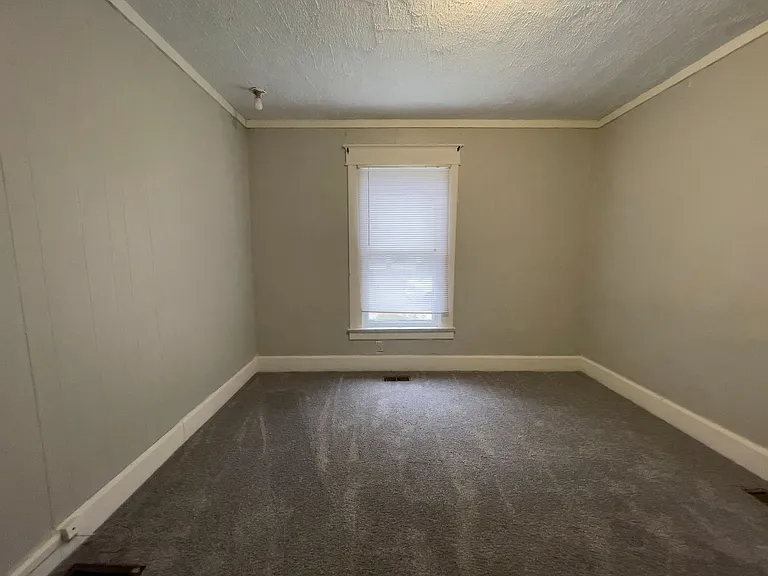 328 & 328 1/2 S Talley Ave — Photo 14