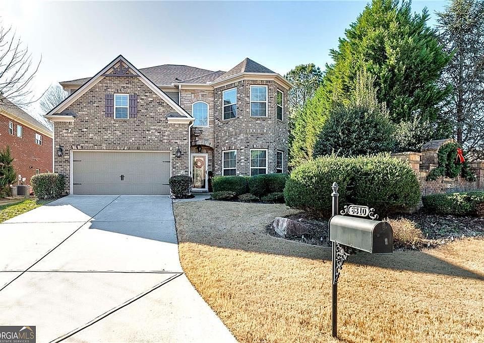 1st image of 6810 Rocking Horse Ln