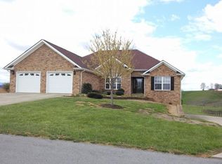 175 Willow Ridge Dr, Chuckey, TN 37641