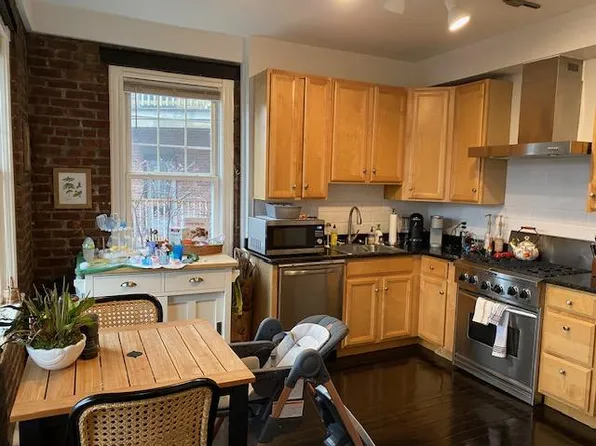 84 Browne St #1, Brookline, MA 02446
