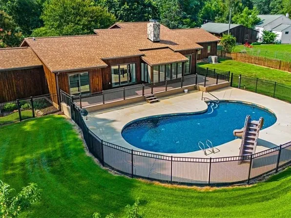 1507 Scalesville Rd, Summerfield, NC 27358