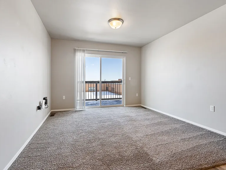 Sawyer Pointe — Photo 54