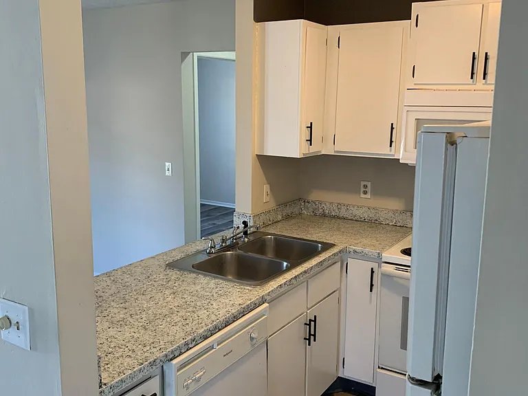 3329 Betty Ct #3329 — Photo 12