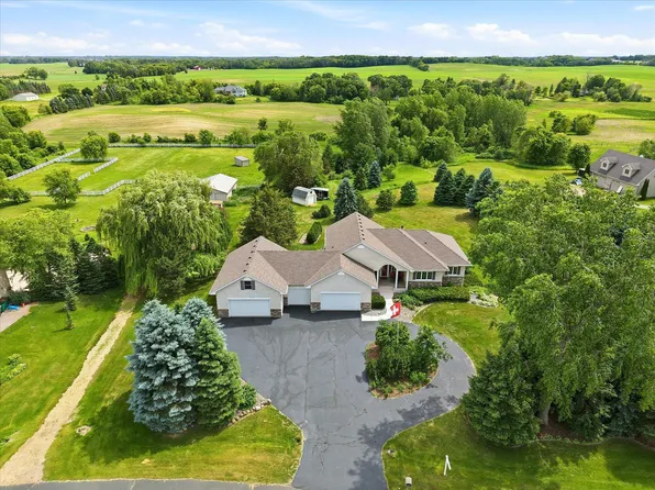 21005 Sunny Hill Ln, Hamel, MN 55340