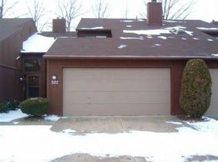 327 Katey Rose Ln #327, Euclid, OH